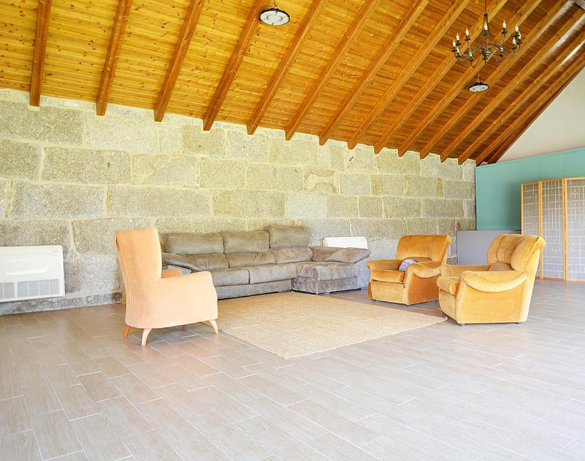 Galihost - Casa Con Precioso Jardin En Vilanova De Arousa Exteriér fotografie