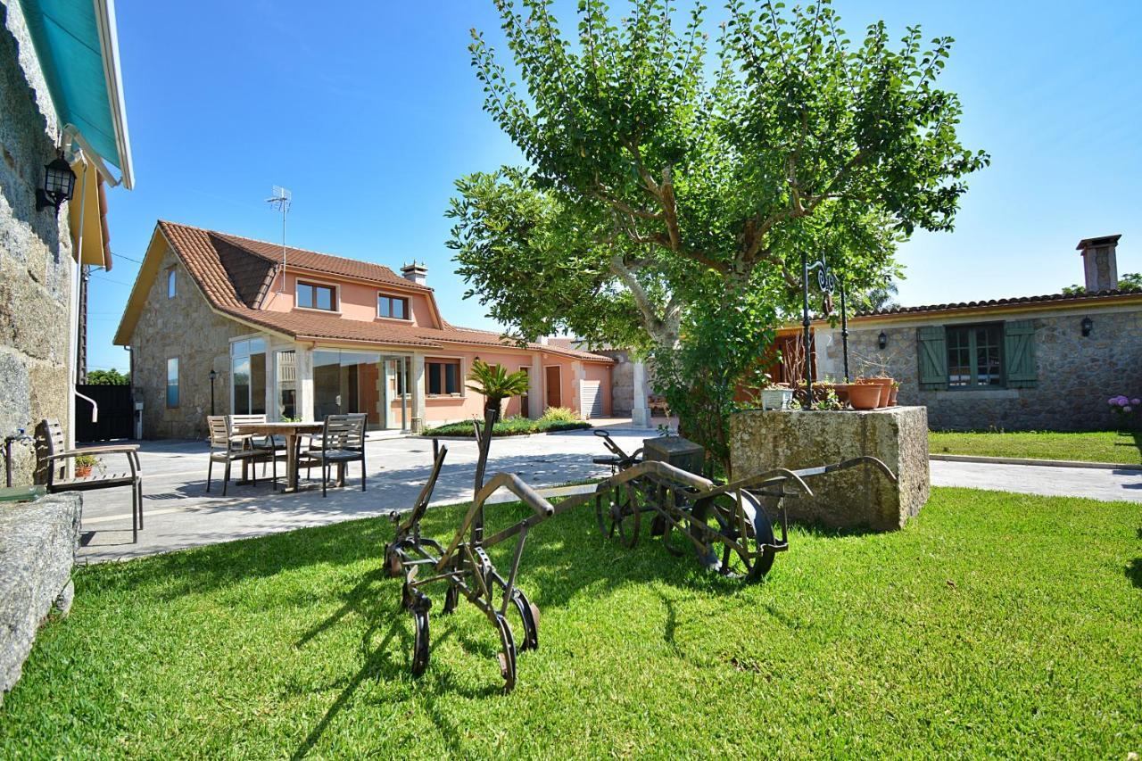 Galihost - Casa Con Precioso Jardin En Vilanova De Arousa Exteriér fotografie