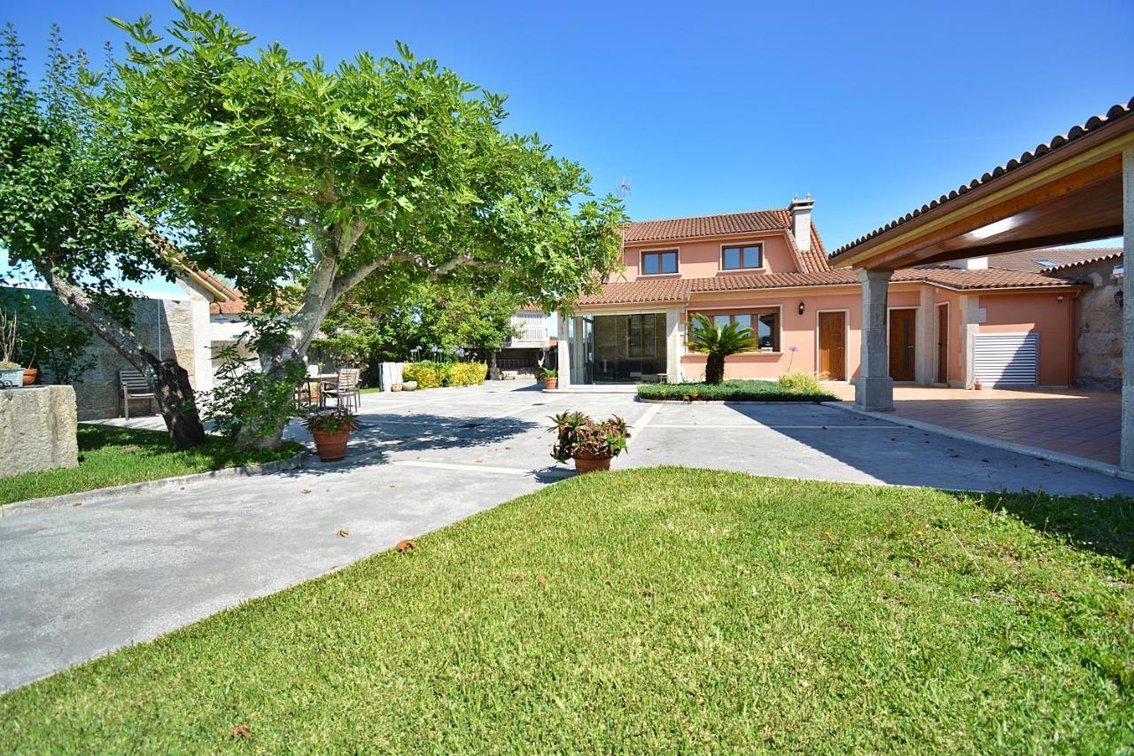 Galihost - Casa Con Precioso Jardin En Vilanova De Arousa Exteriér fotografie