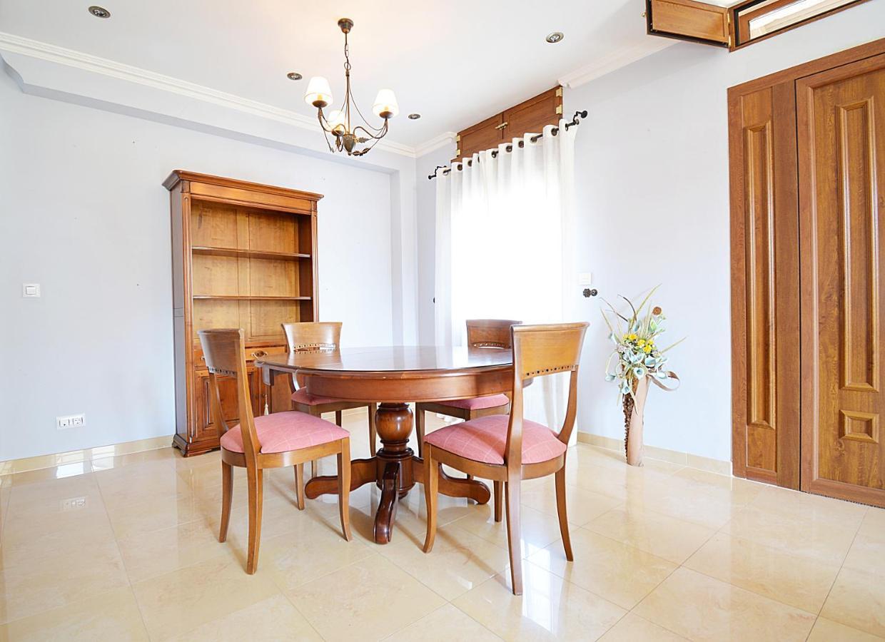 Galihost - Casa Con Precioso Jardin En Vilanova De Arousa Exteriér fotografie