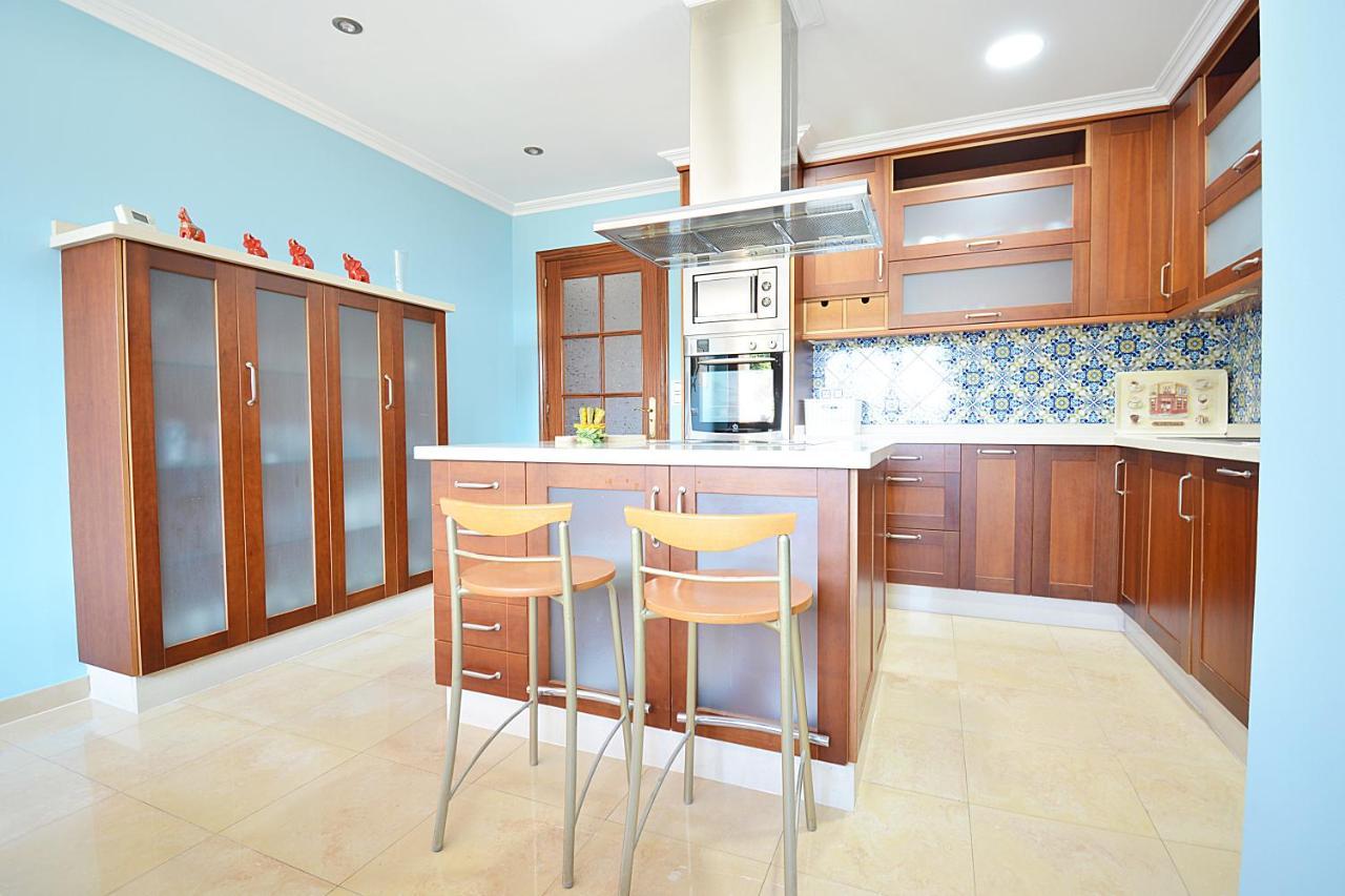 Galihost - Casa Con Precioso Jardin En Vilanova De Arousa Exteriér fotografie